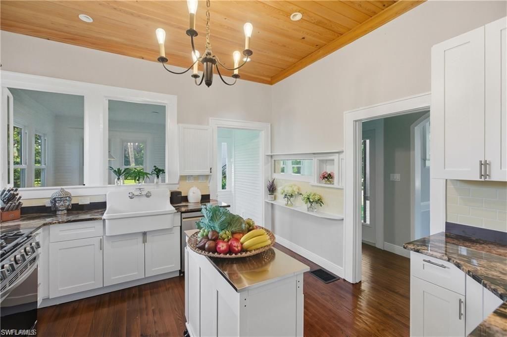 101 Fairview Ave, Fort Myers, FL 33905 Photo