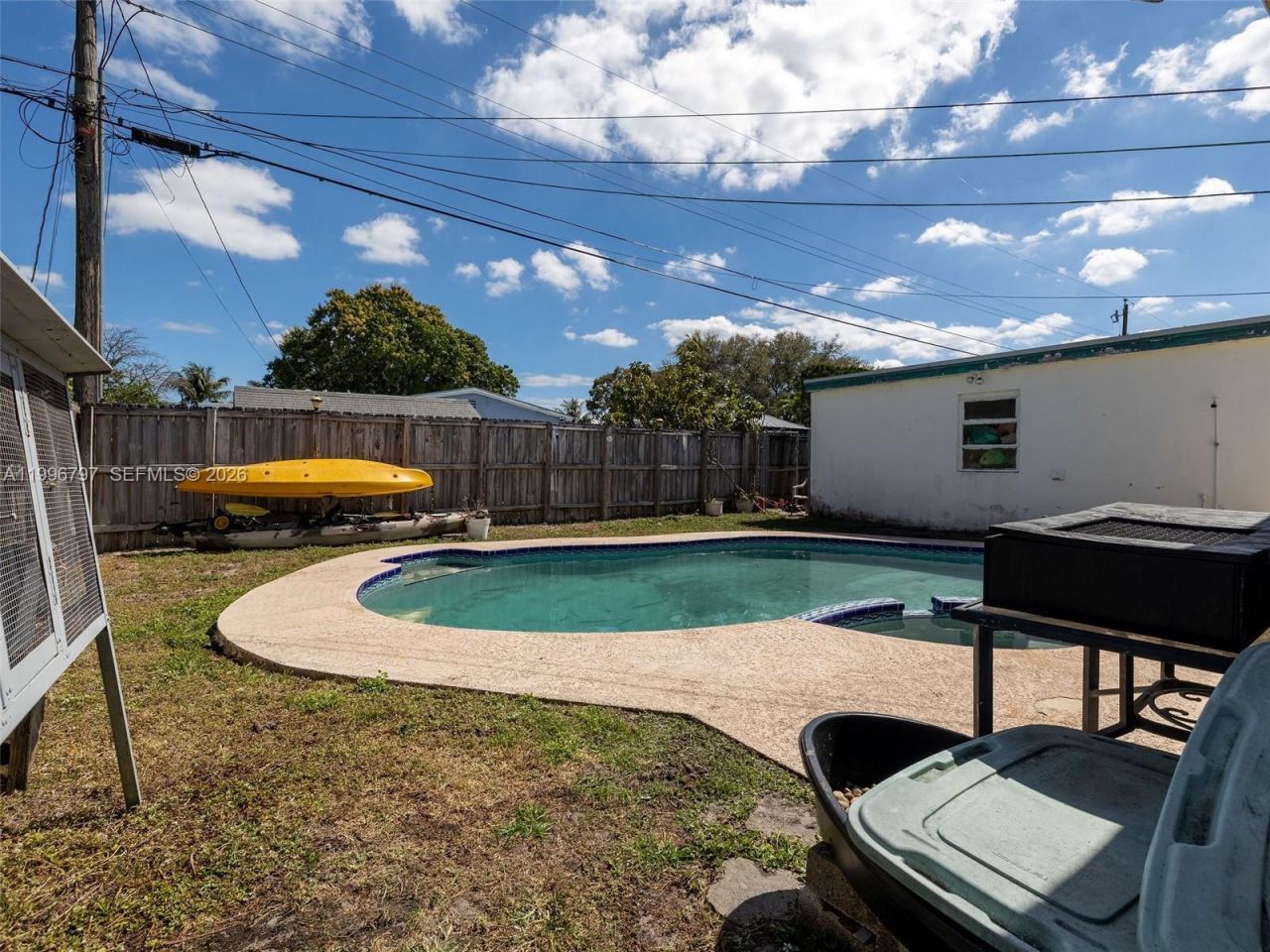 1331 N 69th Ave , Hollywood, FL 33024 Photo