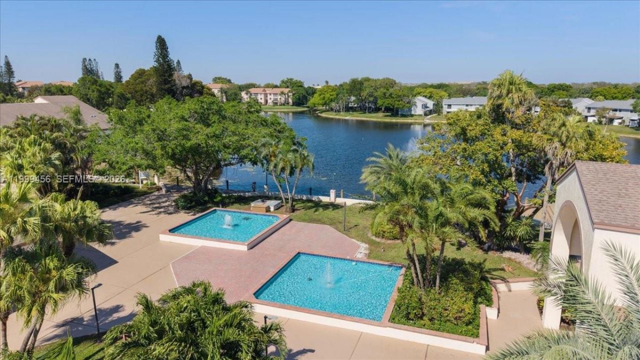 3627 Cocoplum Cir , Unit 34114, Coconut Creek, FL 33063 Photo