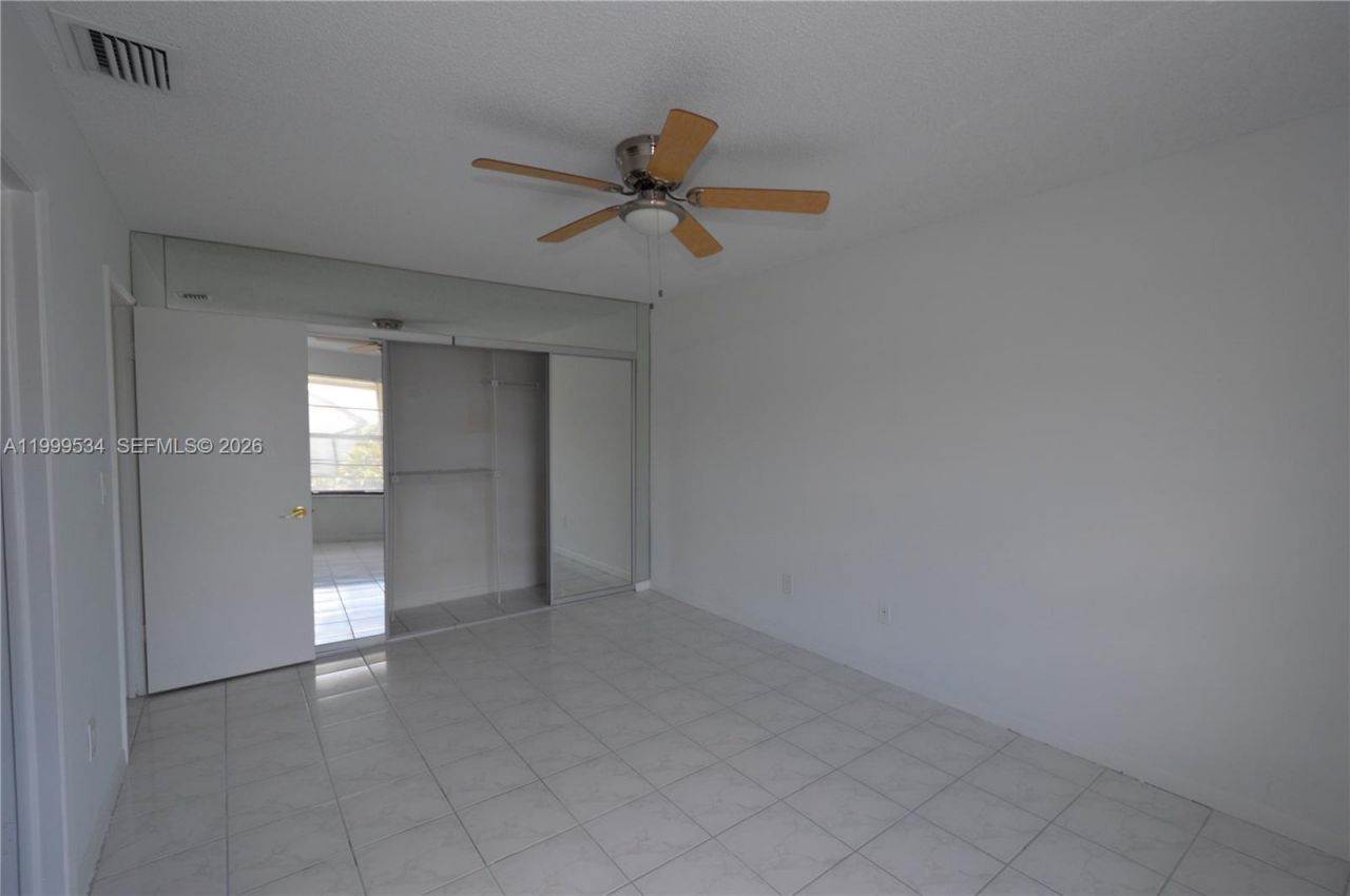9711 NW 4th Ln, Unit 9711, Miami, FL 33172 Photo
