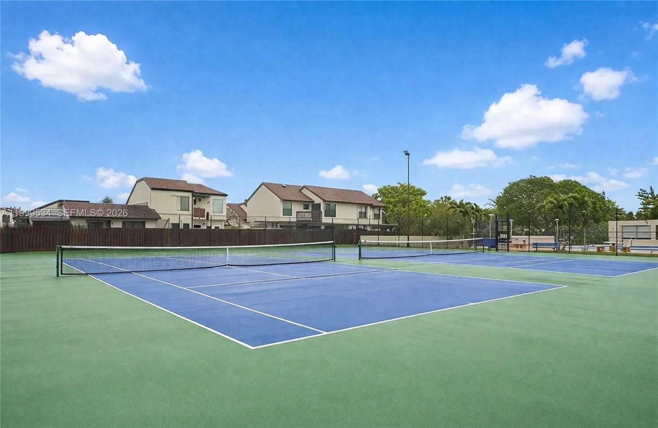 9711 NW 4th Ln, Unit 9711, Miami, FL 33172 Photo