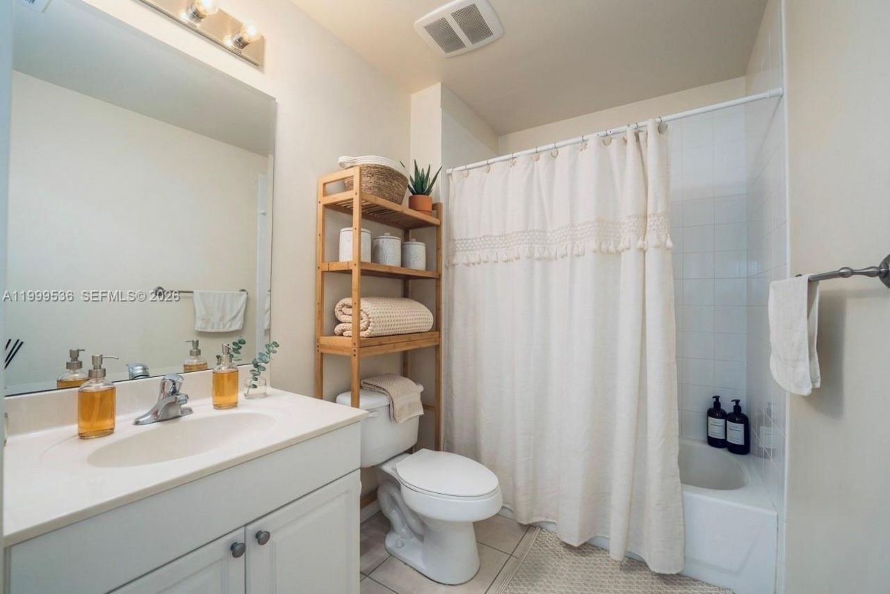 26 Royal Palm Way, Unit 304, Boca Raton, FL 33432 Photo