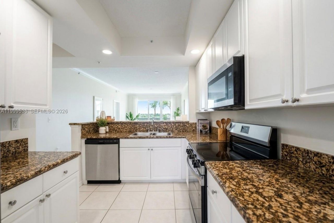 26 Royal Palm Way, Unit 304, Boca Raton, FL 33432 Photo