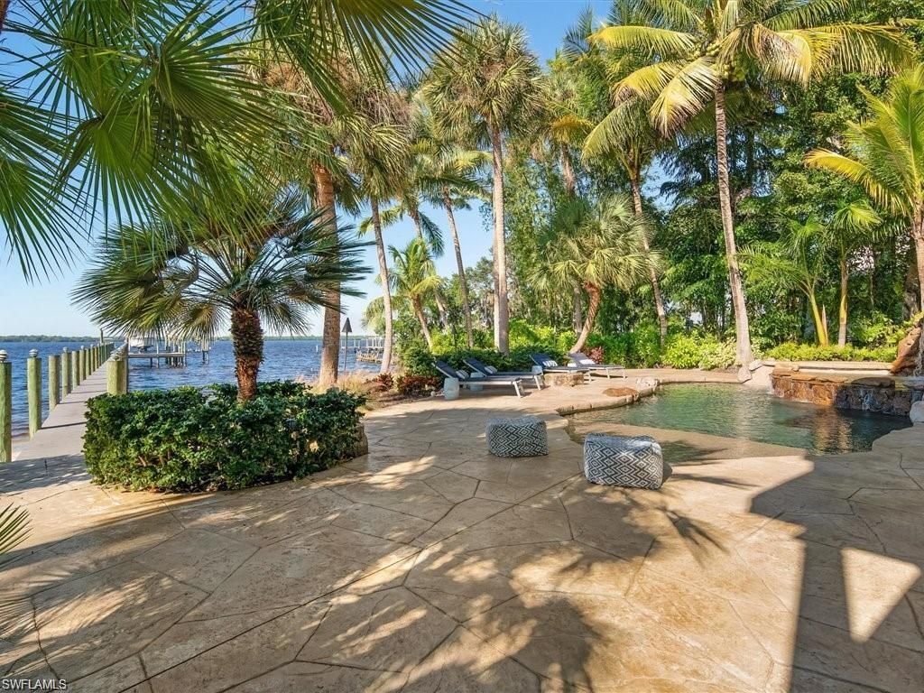 100 Fairview Ave , Fort Myers, FL 33905 Photo