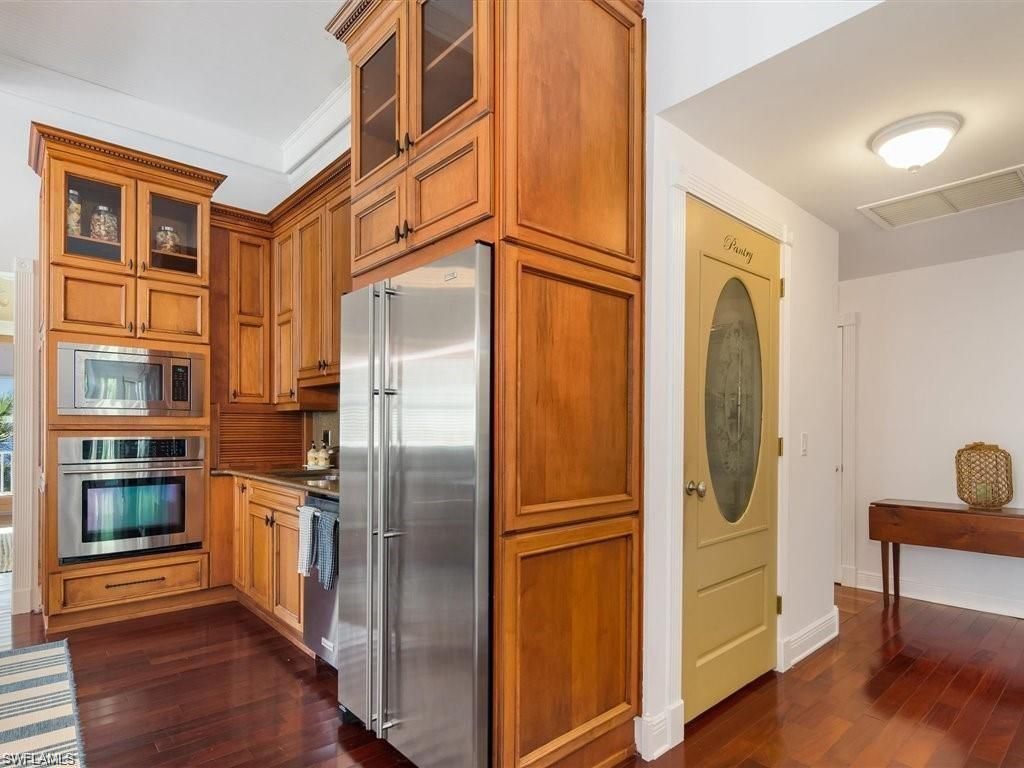 100 Fairview Ave , Fort Myers, FL 33905 Photo