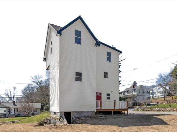 26 Pratt Rd, Fitchburg, MA 01420