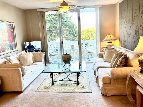 2840 S Ocean Boulevard, Unit 2210, Palm Beach, FL 33480