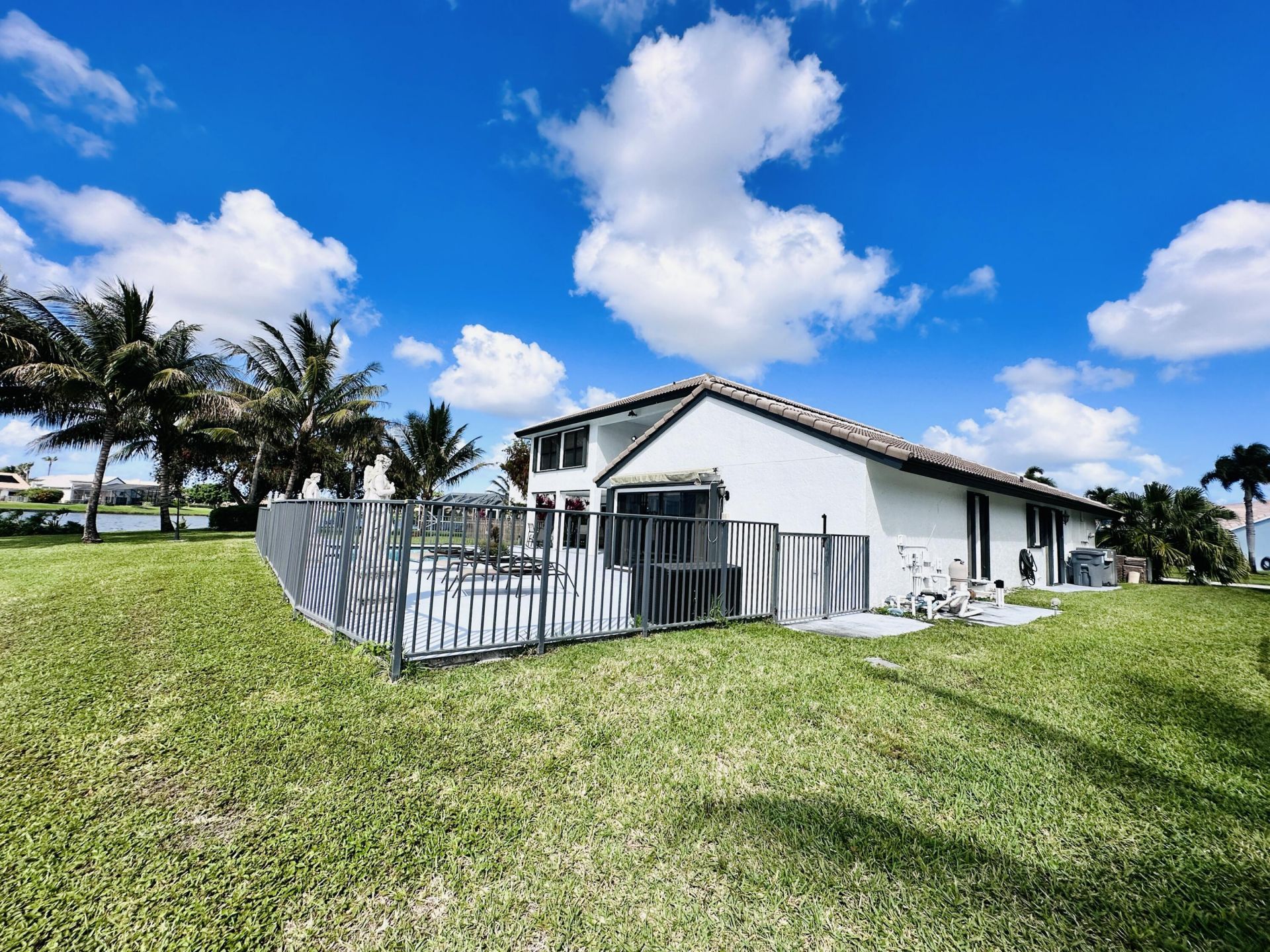 6695 Lake Loran Way, Greenacres, FL 33467 Photo