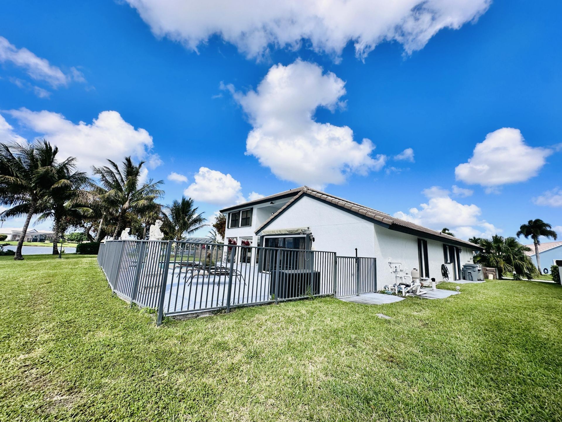 6695 Lake Loran Way, Greenacres, FL 33467 Photo