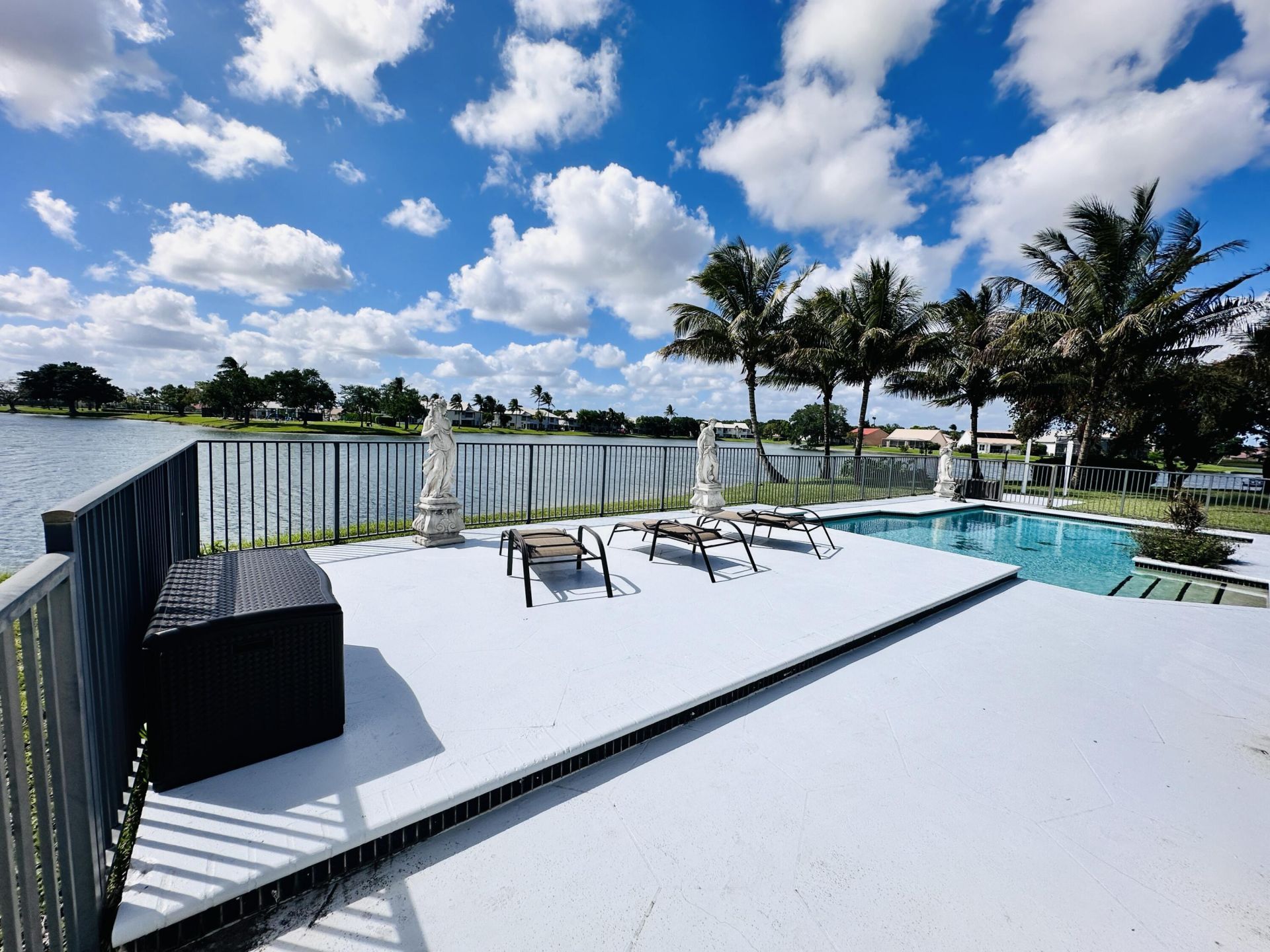 6695 Lake Loran Way, Greenacres, FL 33467 Photo