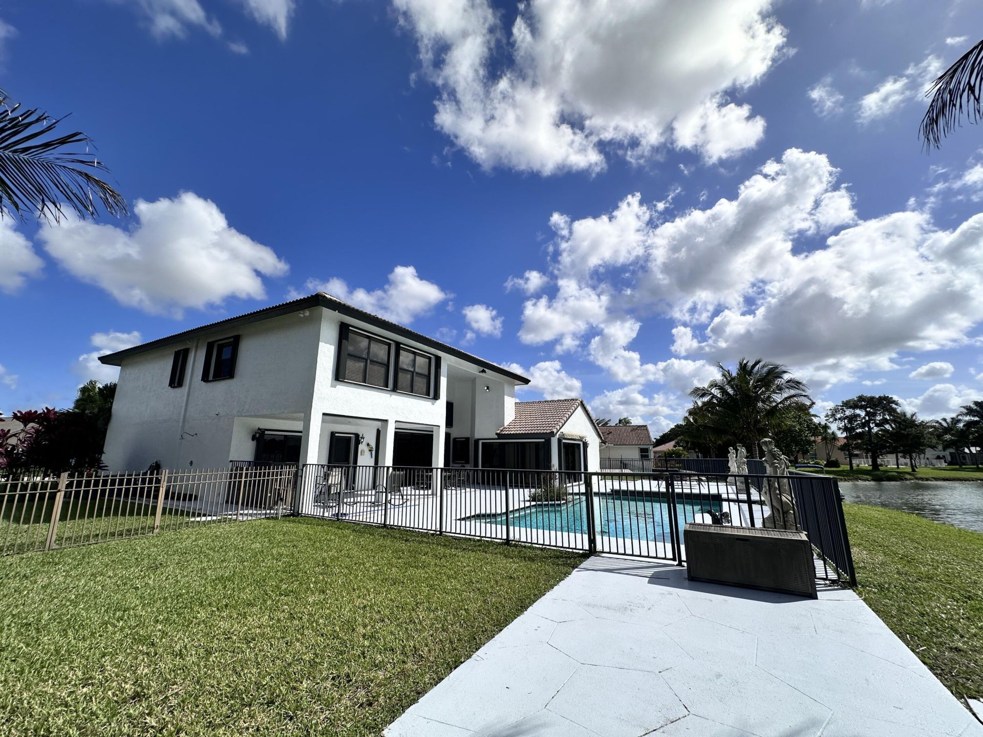 6695 Lake Loran Way, Greenacres, FL 33467 Photo