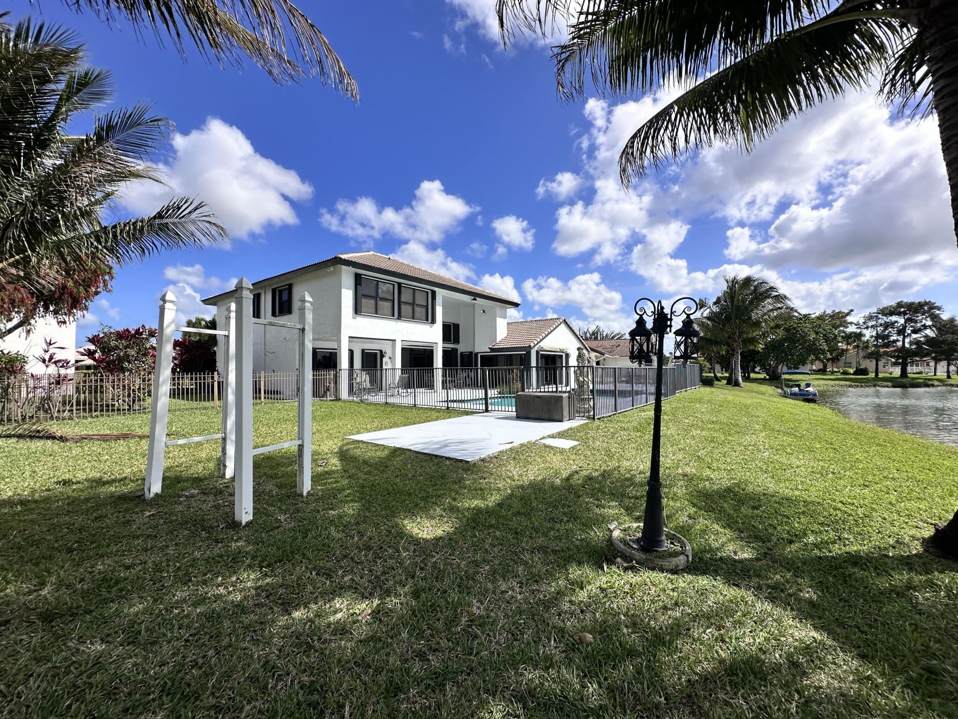 6695 Lake Loran Way, Greenacres, FL 33467 Photo