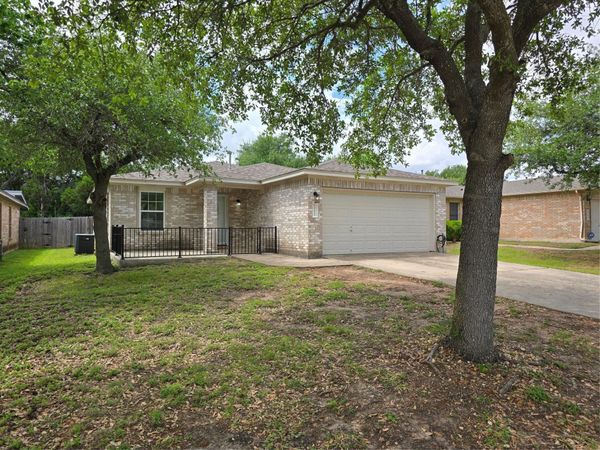 2011 Garrison DR , Leander, TX 78641