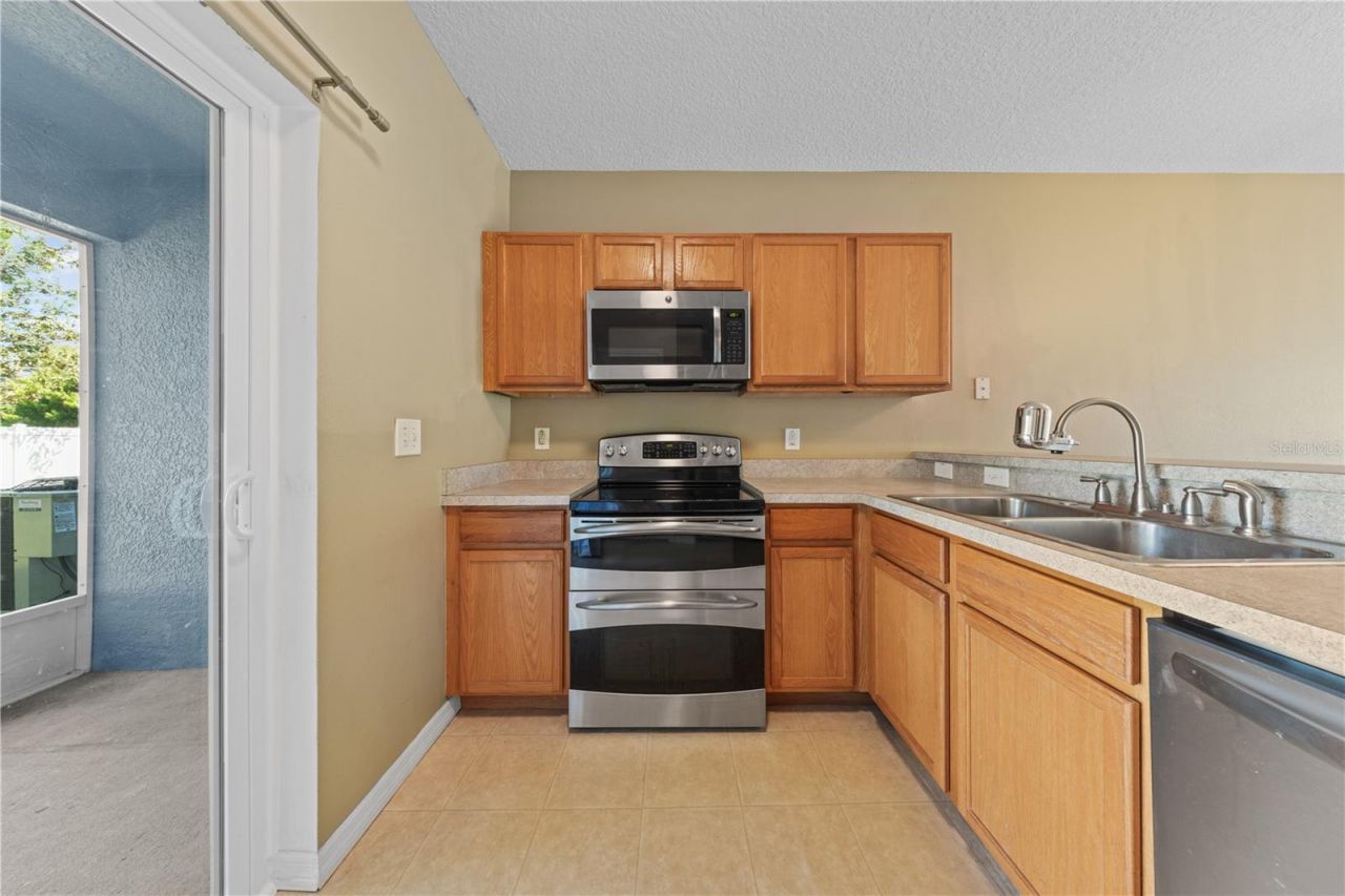 122 Wilton Circle , Sanford, FL 32773 Photo