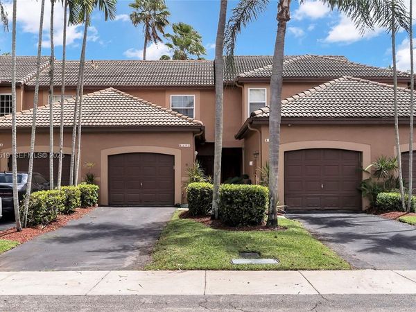 1492 Veracruz Ln , Unit 4-4, Weston, FL 33327