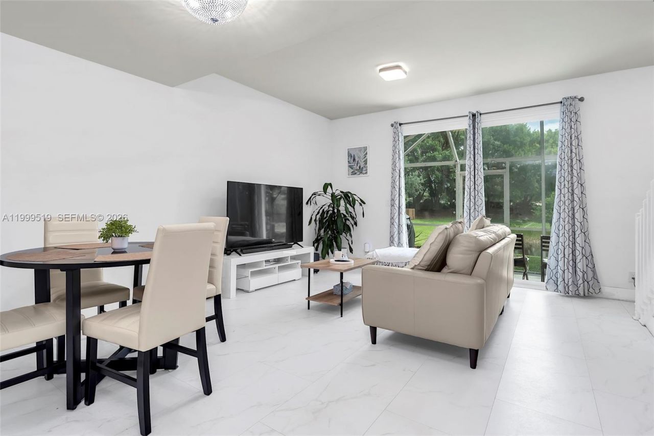 1492 Veracruz Ln , Unit 4-4, Weston, FL 33327 Photo