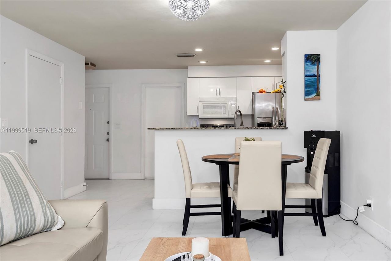 1492 Veracruz Ln , Unit 4-4, Weston, FL 33327 Photo