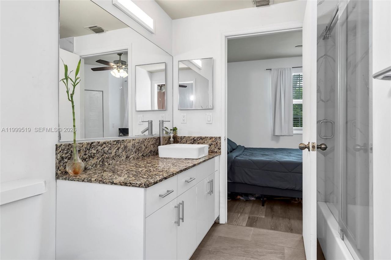 1492 Veracruz Ln , Unit 4-4, Weston, FL 33327 Photo