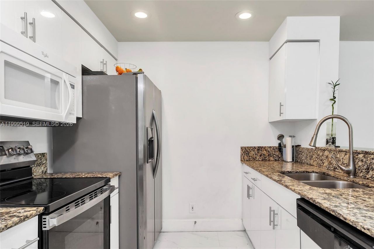 1492 Veracruz Ln , Unit 4-4, Weston, FL 33327 Photo