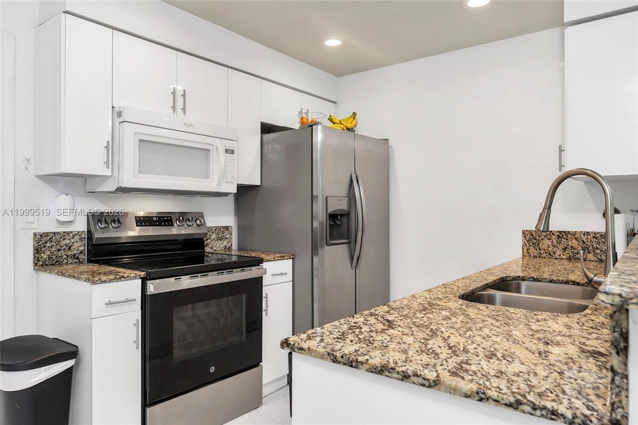 1492 Veracruz Ln , Unit 4-4, Weston, FL 33327 Photo