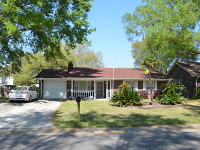 19 Lighthouse Drive, Goose Creek, SC 29445