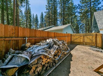 1257 Margaret Avenue, South Lake Tahoe, CA 96150 Photo