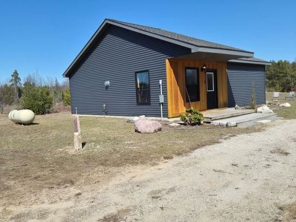 6704 NW Rapid City Rd, Rapid City, MI 49676