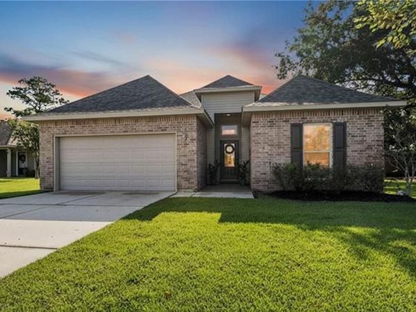 41843 SNOWBALL Circle, Ponchatoula, LA 70454