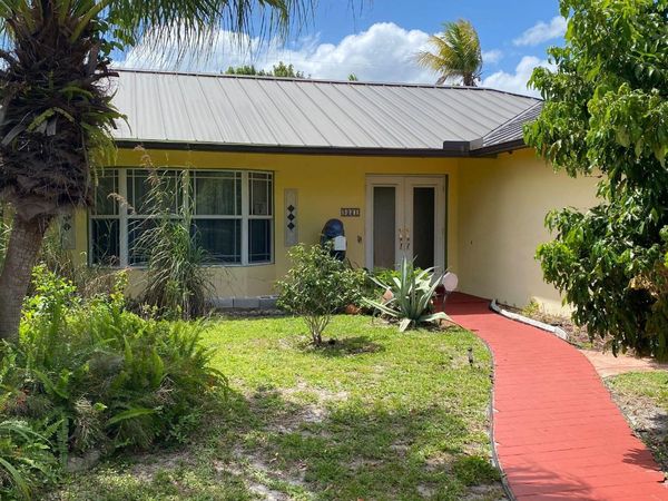 5221 NE 19th Avenue, Fort Lauderdale, FL 33308