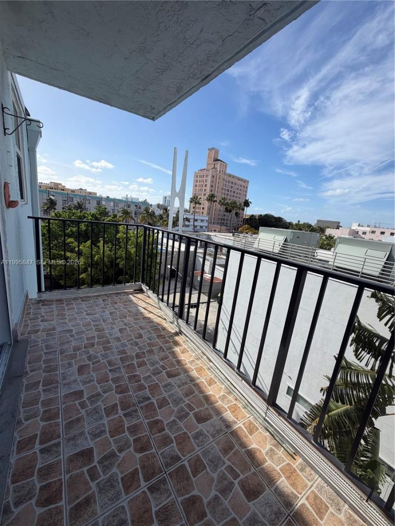 720 Collins Ave, Unit 506, Miami Beach, FL 33139 Photo