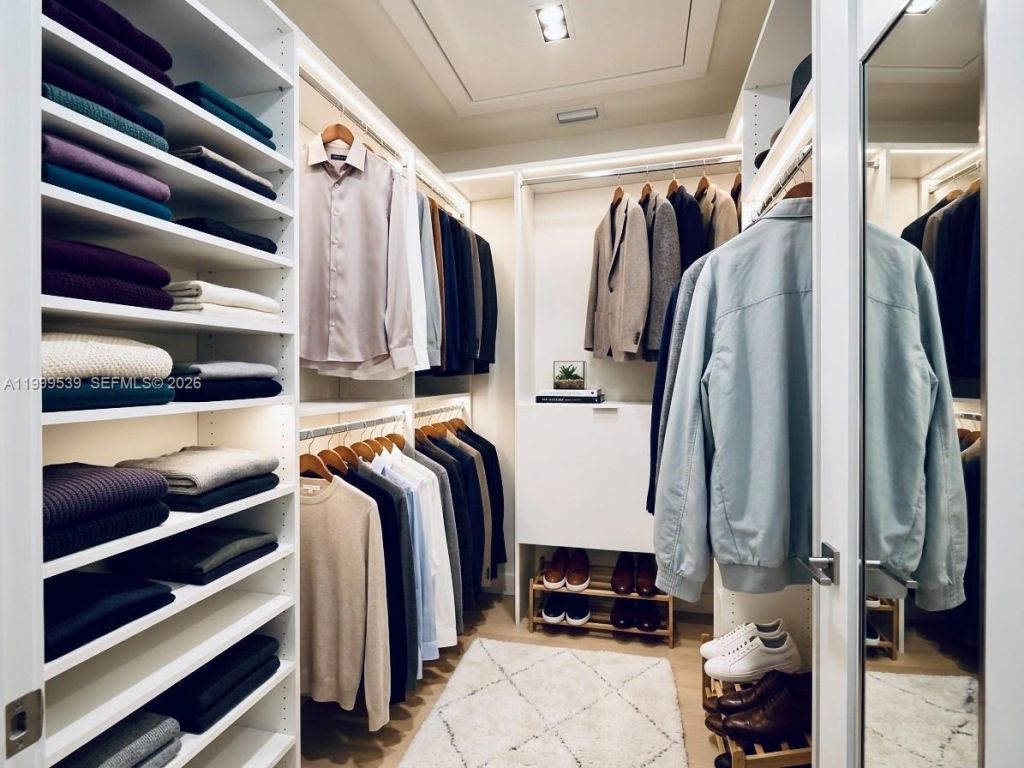 26 Royal Palm Way, Unit 201, Boca Raton, FL 33432 Photo