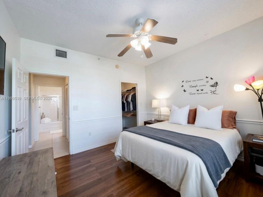 26 Royal Palm Way, Unit 201, Boca Raton, FL 33432 Photo