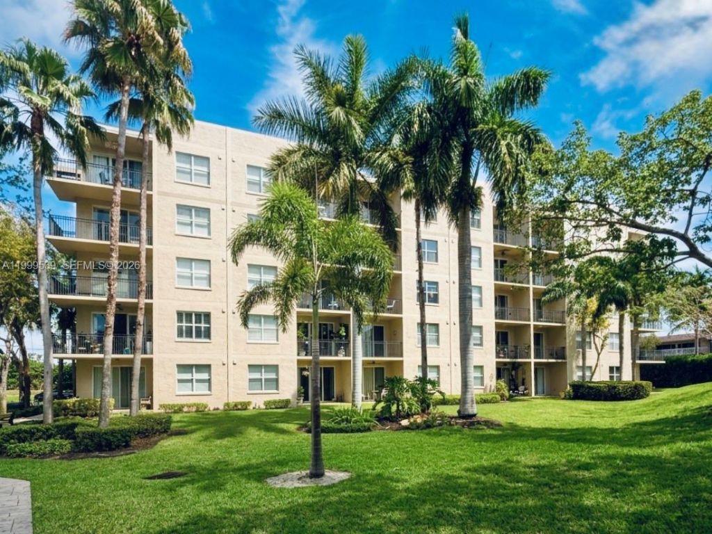 26 Royal Palm Way, Unit 201, Boca Raton, FL 33432 Photo