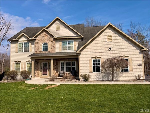 3027 Crocus Lane , Baldwinsville, NY 13027