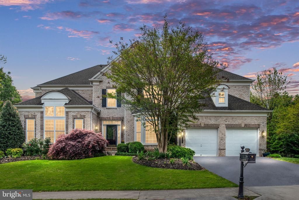 8937 RHODODENDRON CIRCLE, LORTON, VA 22079