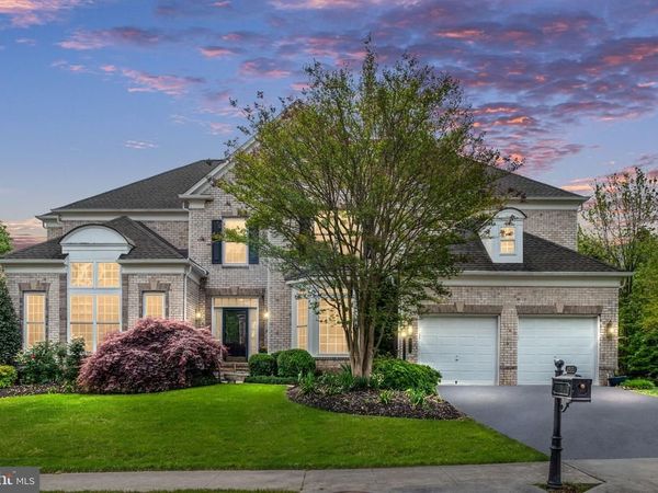 8937 RHODODENDRON CIRCLE, LORTON, VA 22079