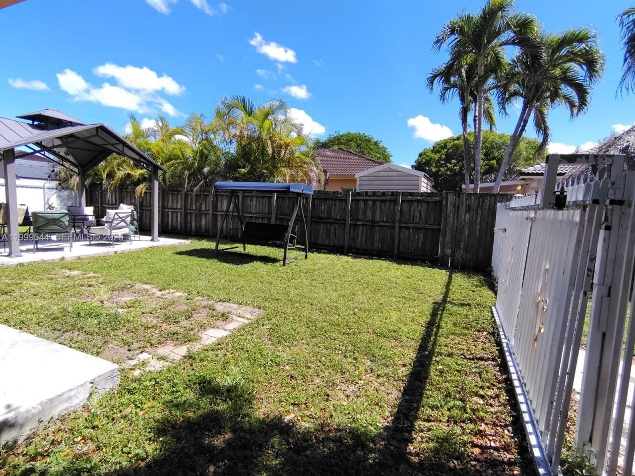 7736 NW 197 Ln, Hialeah, FL 33015 Photo