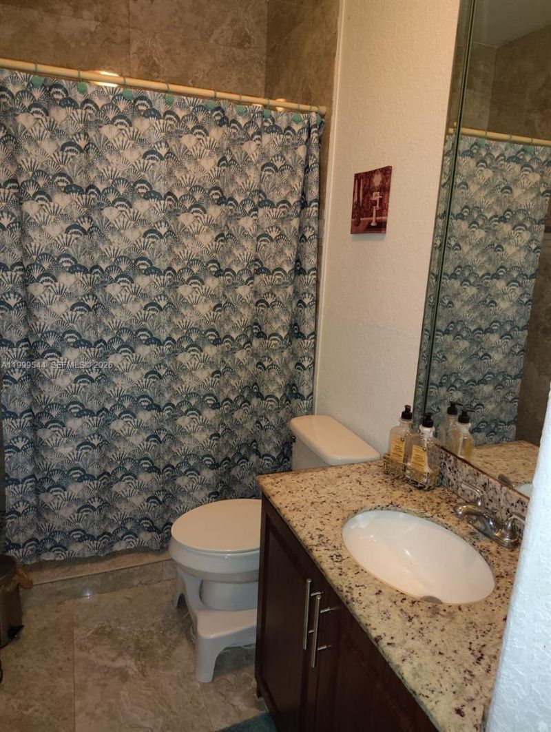 7736 NW 197 Ln, Hialeah, FL 33015 Photo