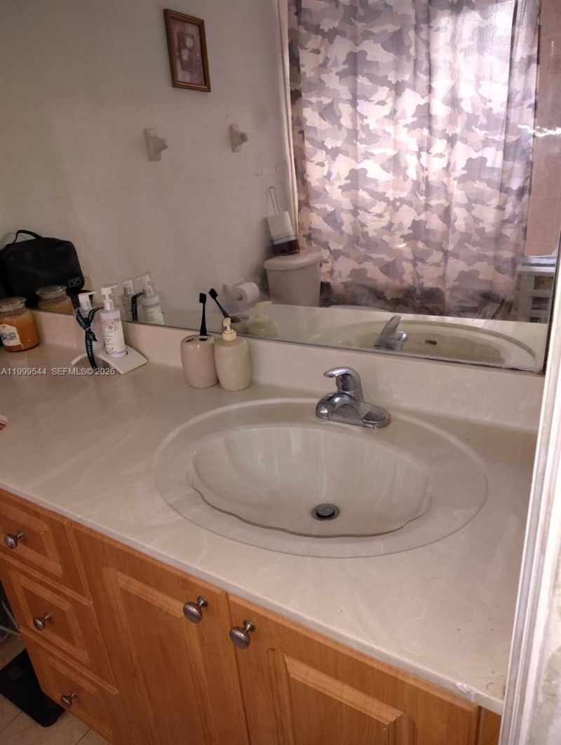7736 NW 197 Ln, Hialeah, FL 33015 Photo