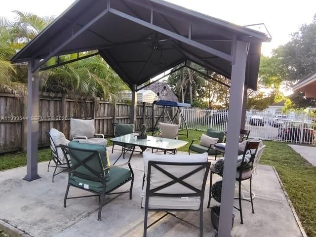 7736 NW 197 Ln, Hialeah, FL 33015 Photo