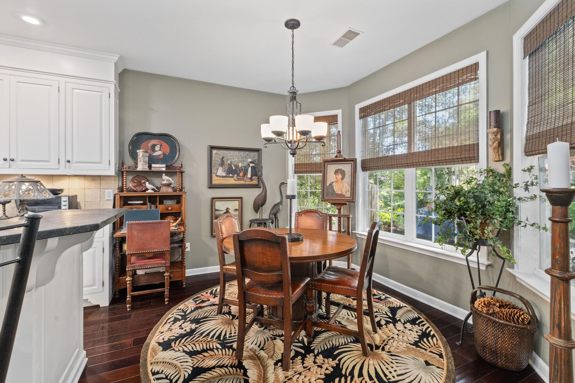 2722 Seastrand Lane Photo 14