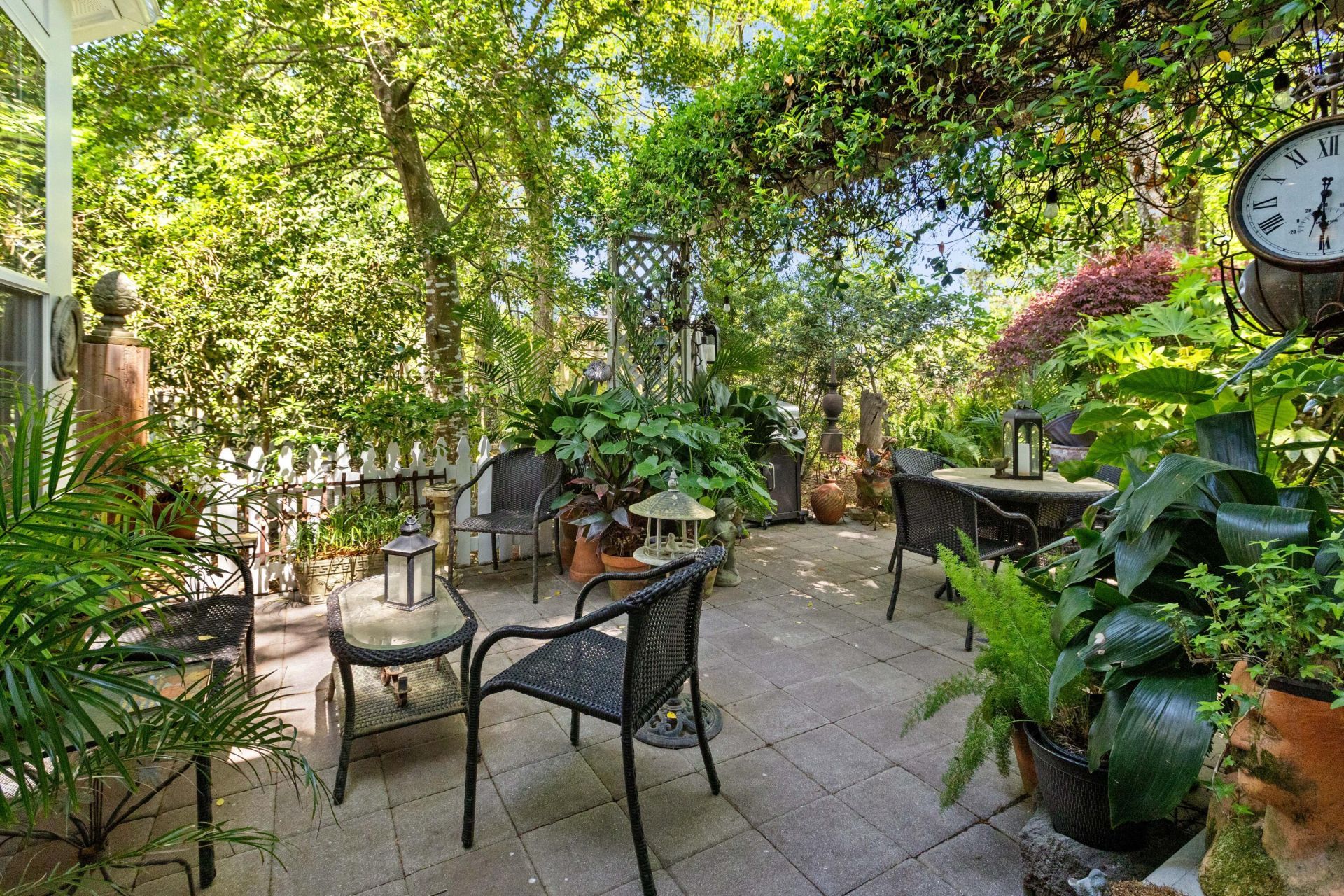 2722 Seastrand Lane Photo 34