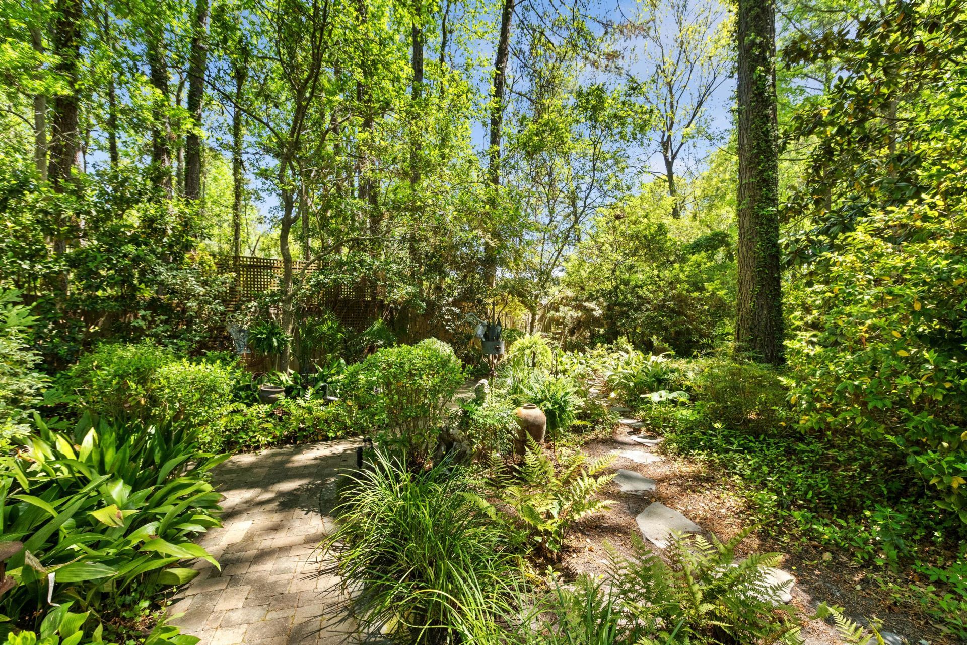 2722 Seastrand Lane Photo 38