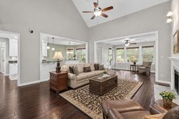 2722 Seastrand Lane photo 4