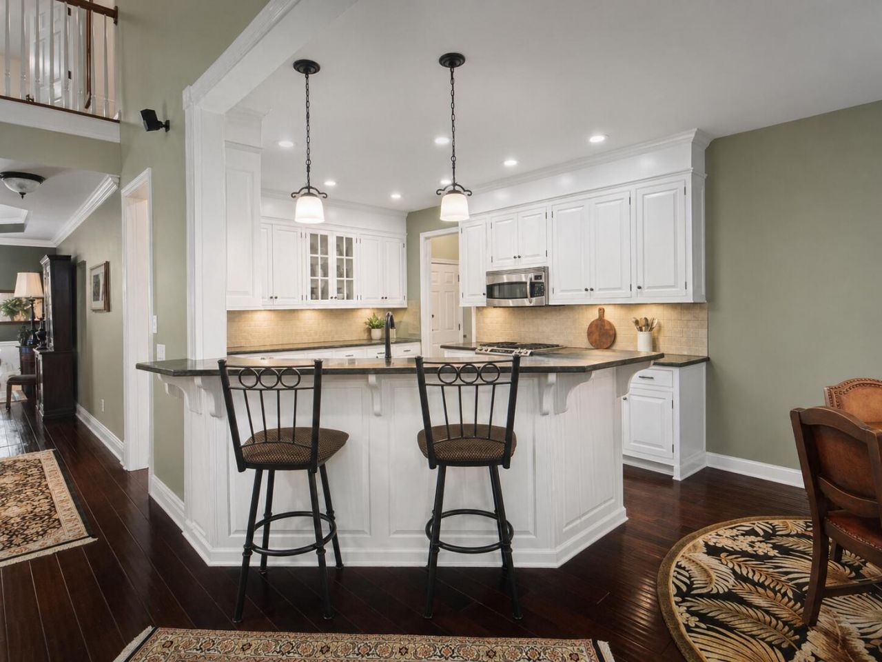 2722 Seastrand Lane Photo 6