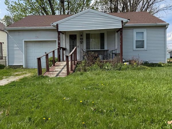 1222 E Paint Street, Washington Court House, OH 43160