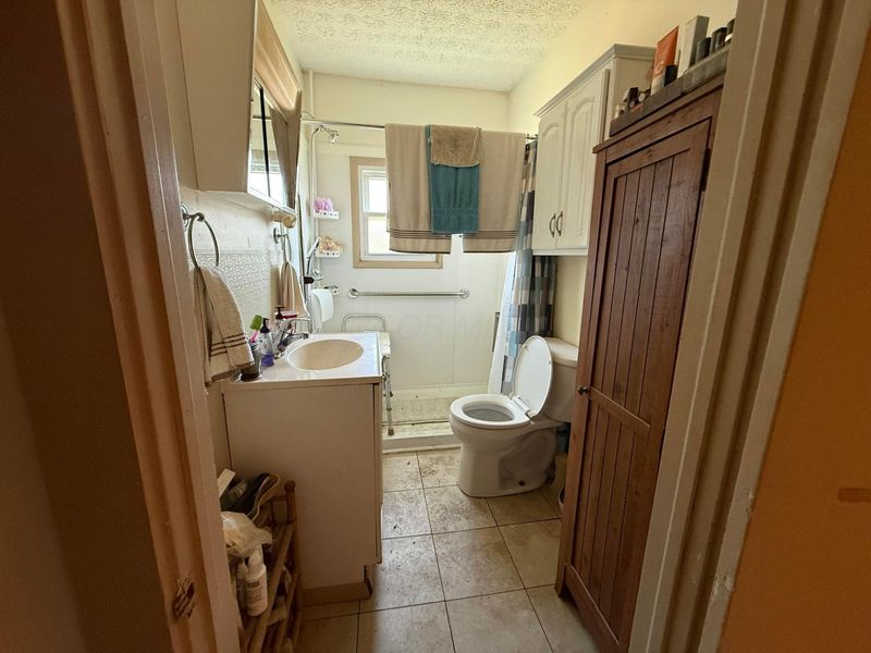 1222 E Paint Street, Washington Court House, OH 43160 Photo 5