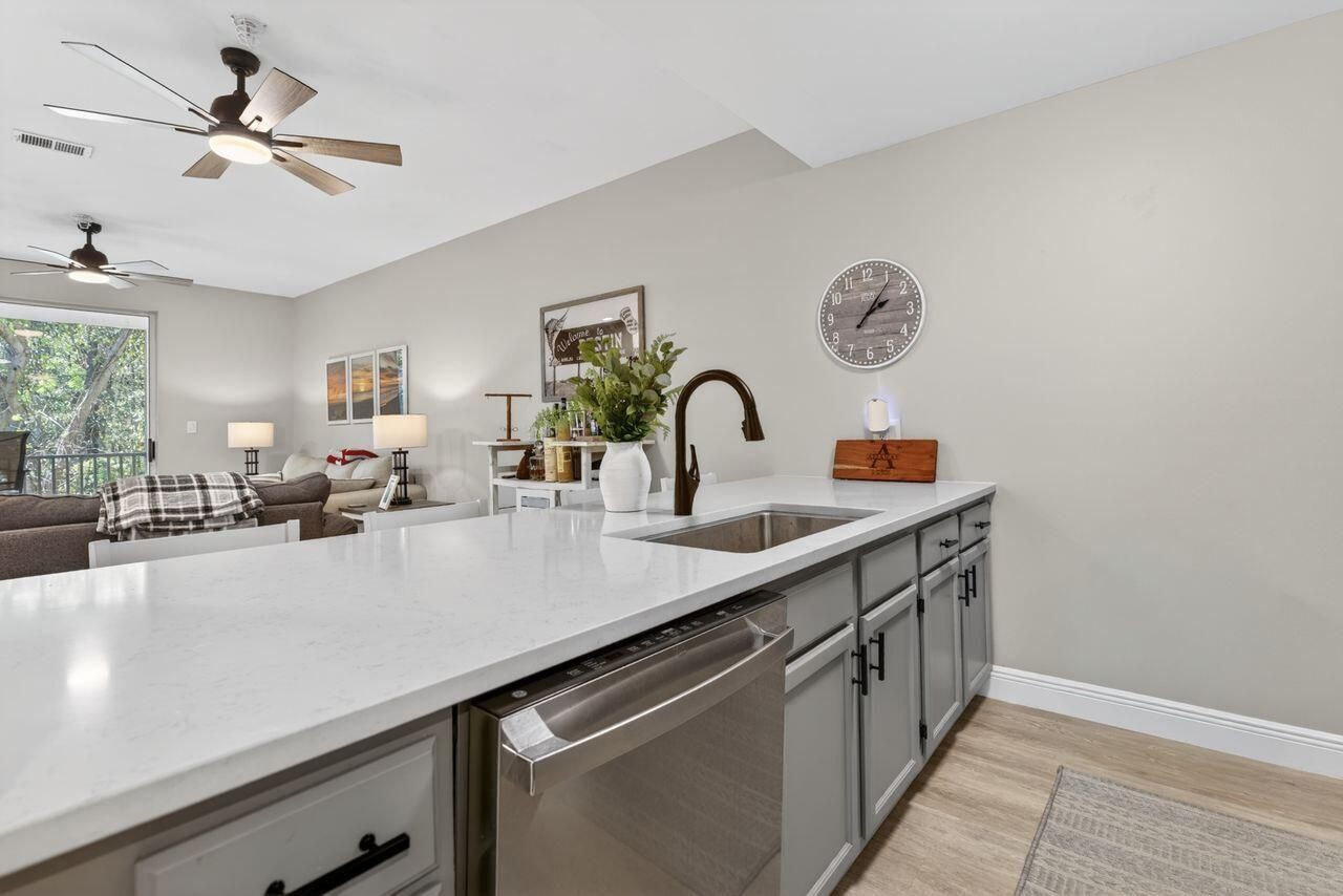 200 Sandestin Lane, Unit APT 708, Miramar Beach, FL 32550 Main Photo