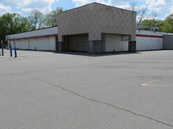 600 S Ash Street , Pine Bluff, AR 71603