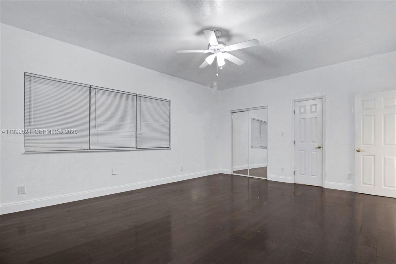 1925 NW 49th St, Miami, FL 33142 Photo